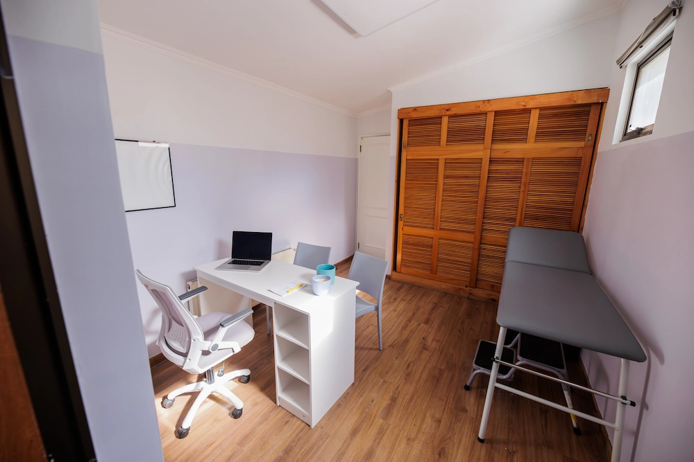Box de atención profesional disponible para arriendo en Equánima, Concepción